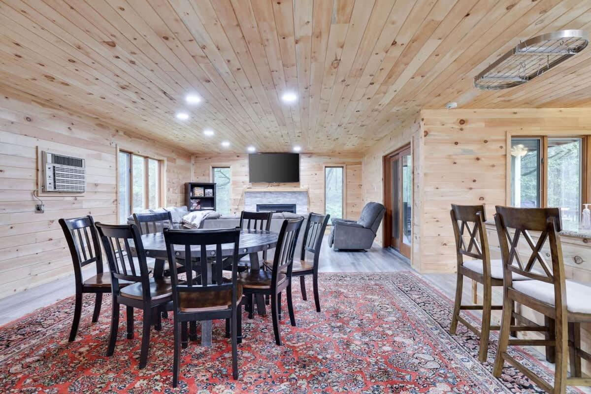 Relax In Blakeslee - Spacious 5Br Home With Bbq Exterior foto